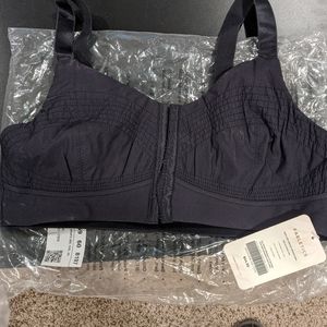 Fabletics Ines low impact sports bra
